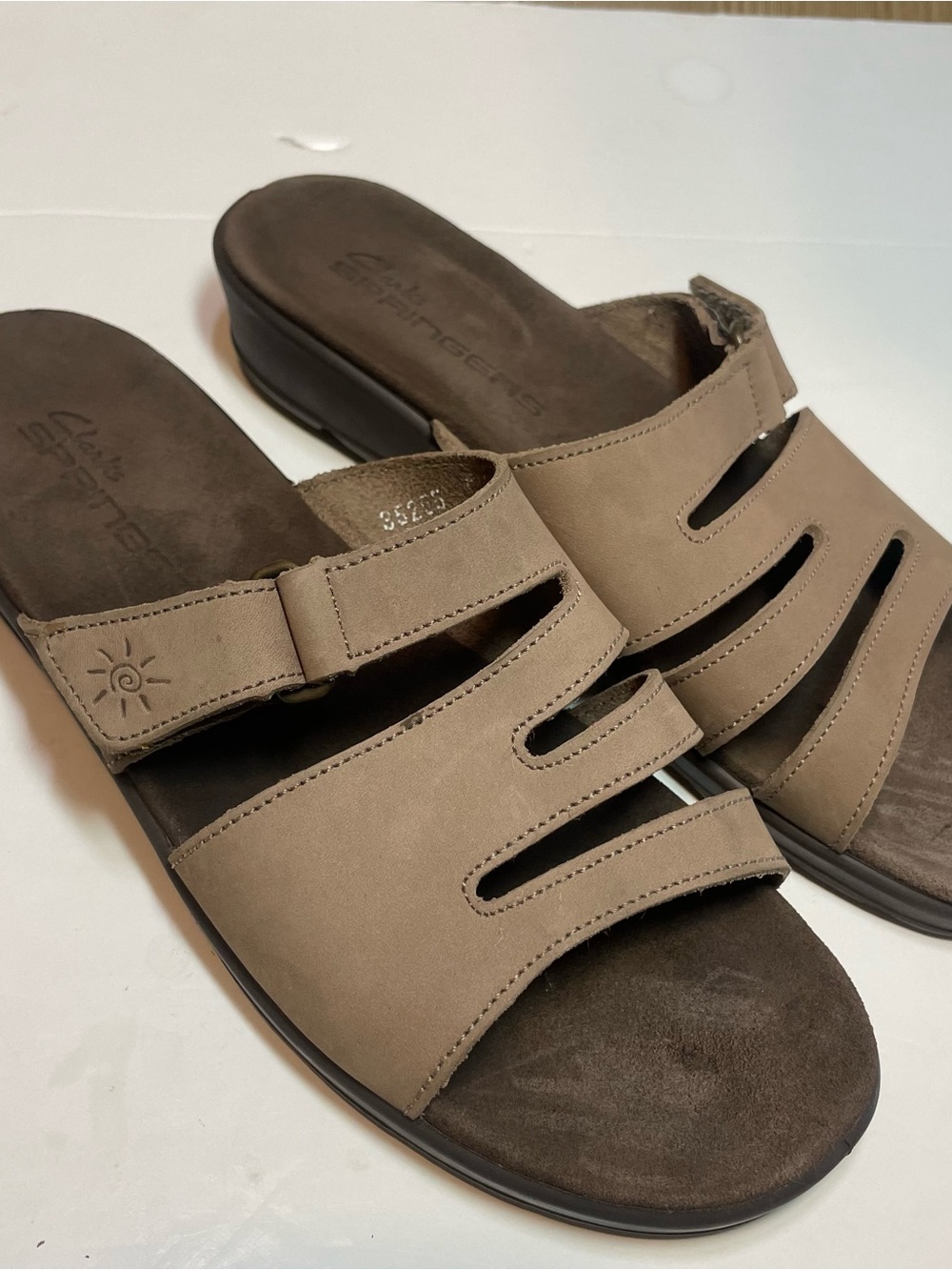 Clarks Springers Leather Slide Sandals Made in England Taupe Size 7.5 M
